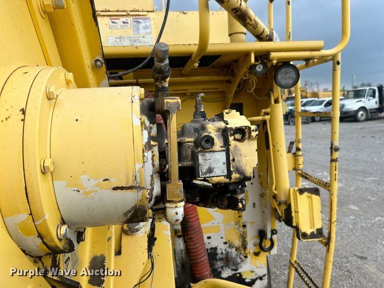 image for item DO6656 2017 Terex CR662RM paver