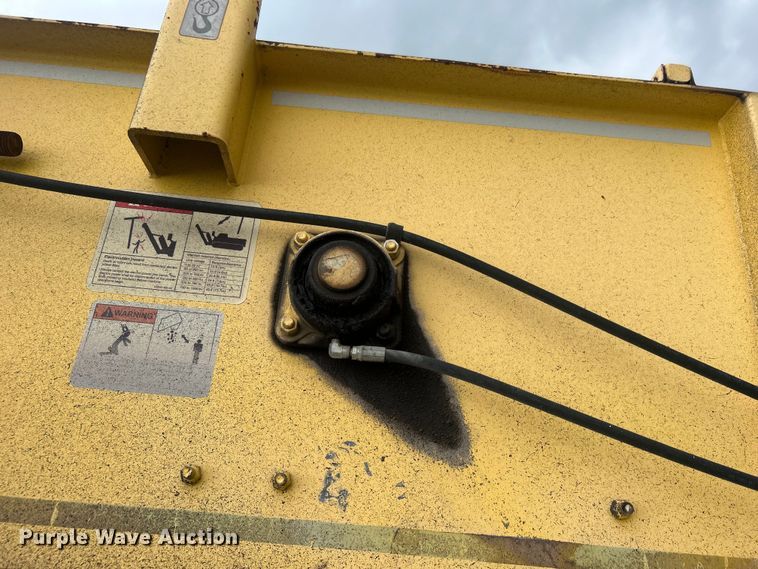 image for item DO6656 2017 Terex CR662RM paver