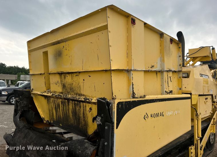 image for item DO6656 2017 Terex CR662RM paver