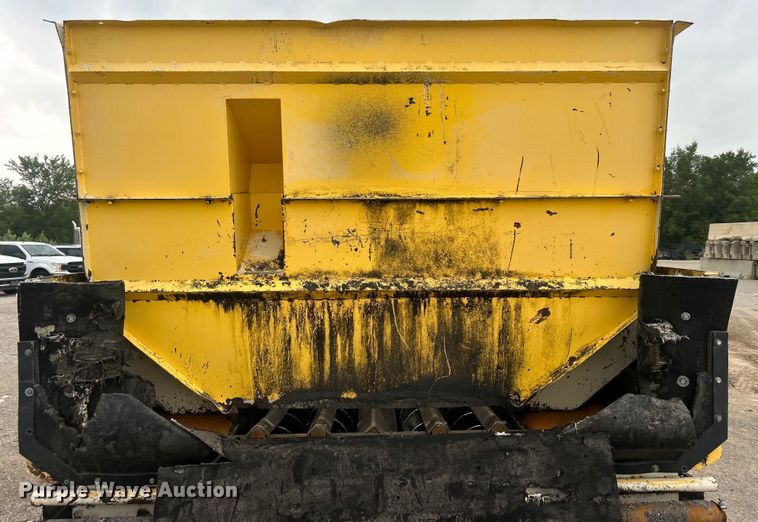 image for item DO6656 2017 Terex CR662RM paver