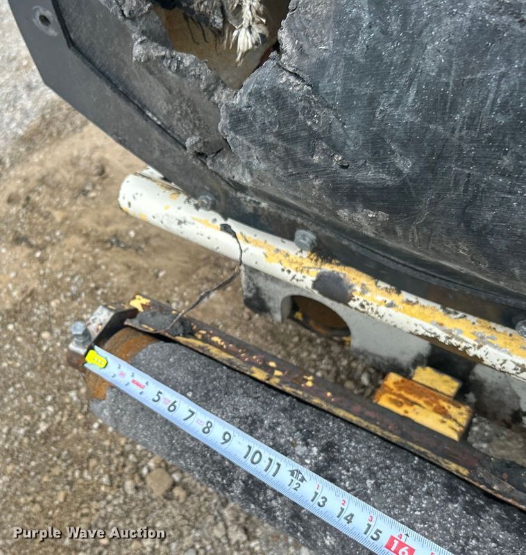 image for item DO6656 2017 Terex CR662RM paver