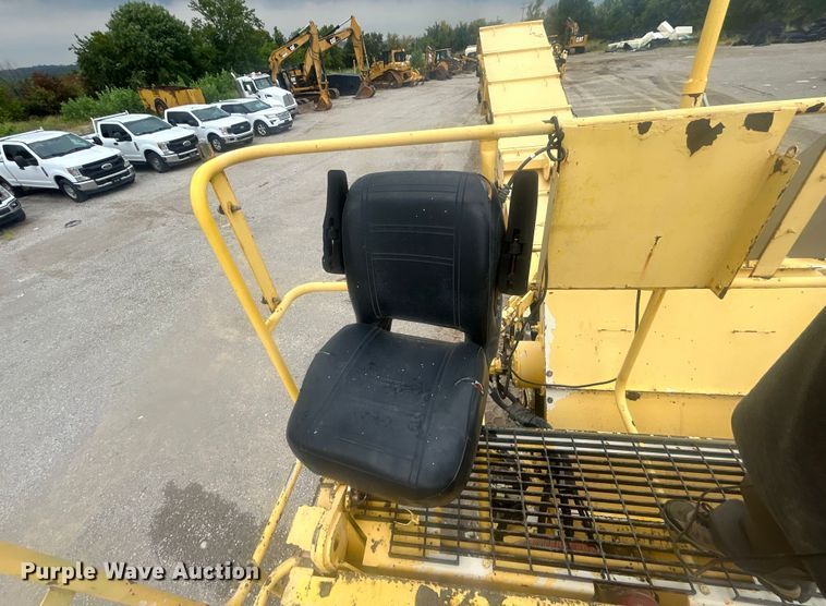 image for item DO6656 2017 Terex CR662RM paver