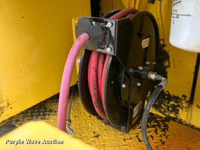 image for item DO6656 2017 Terex CR662RM paver