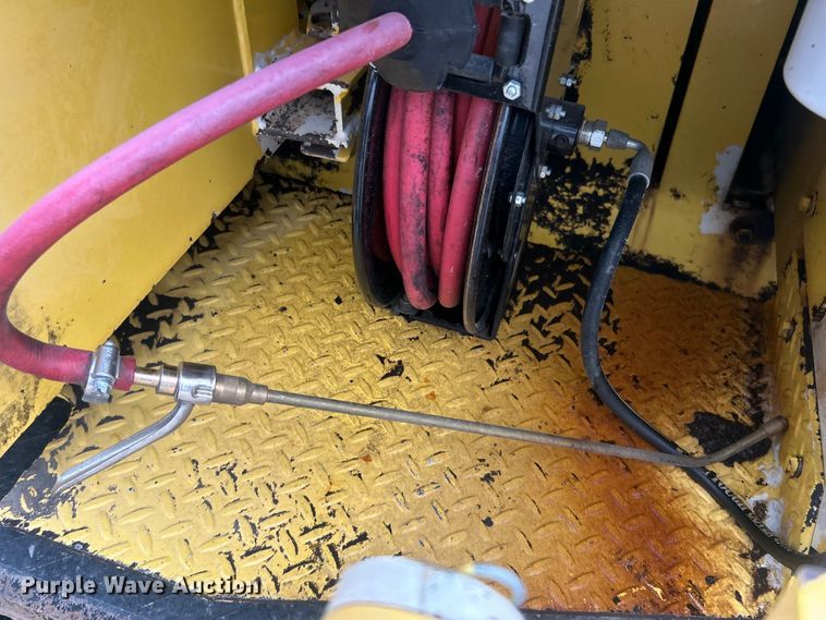 image for item DO6656 2017 Terex CR662RM paver