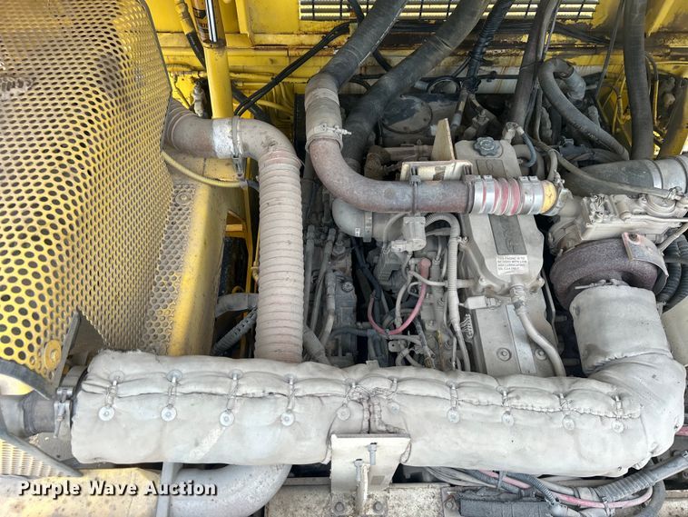 image for item DO6656 2017 Terex CR662RM paver