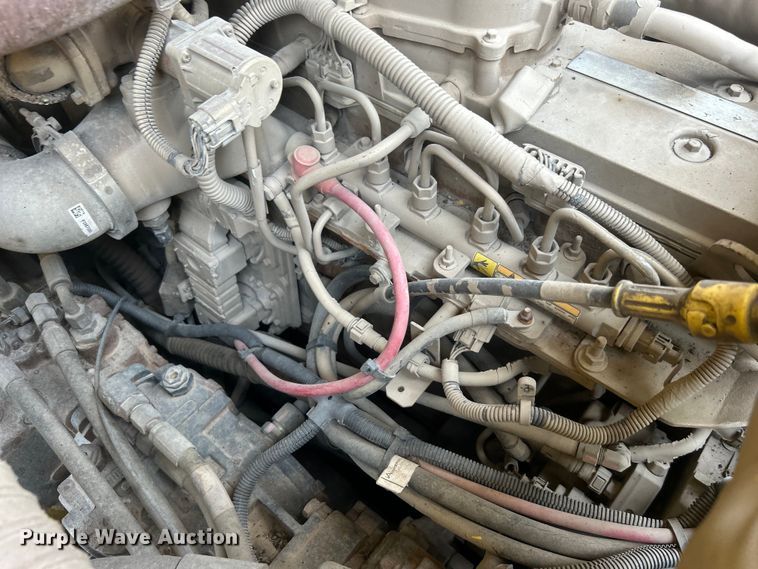 image for item DO6656 2017 Terex CR662RM paver