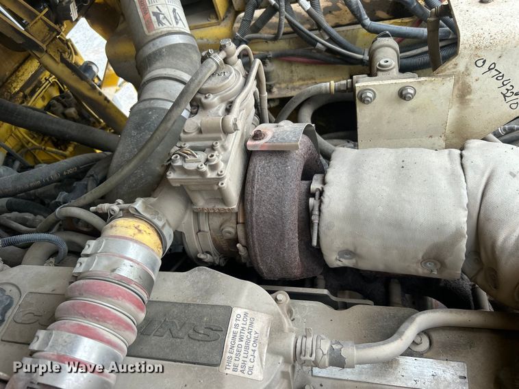 image for item DO6656 2017 Terex CR662RM paver