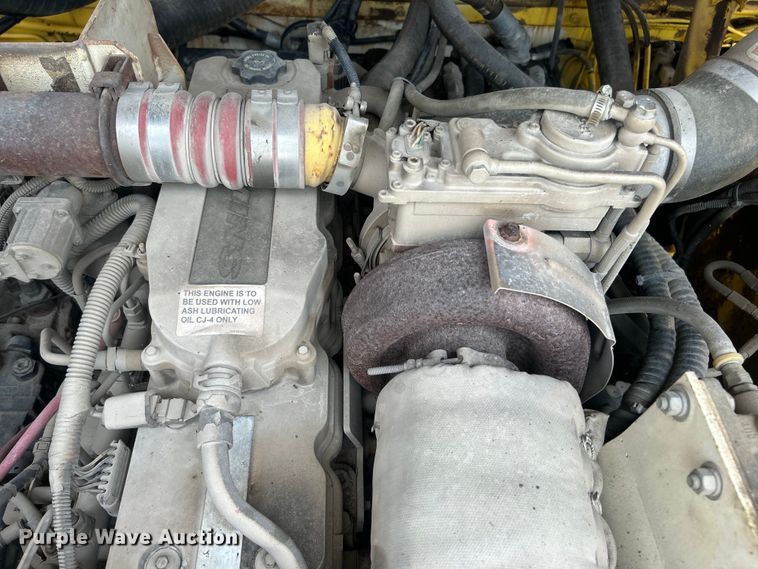 image for item DO6656 2017 Terex CR662RM paver