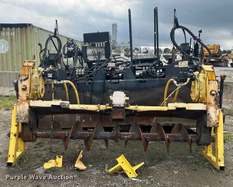 image for item DO6656 2017 Terex CR662RM paver