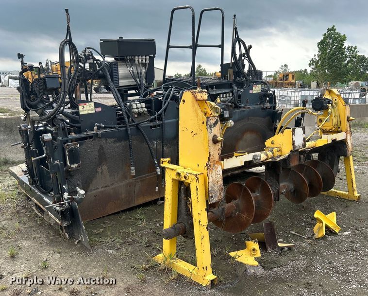 image for item DO6656 2017 Terex CR662RM paver