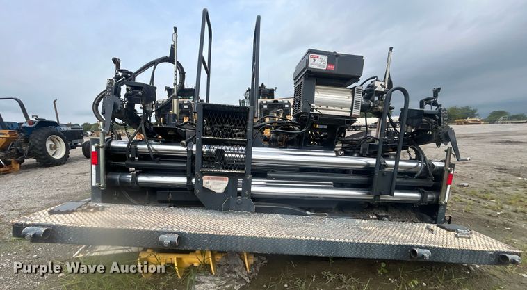 image for item DO6656 2017 Terex CR662RM paver