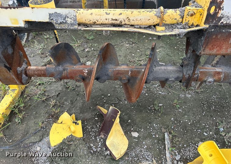 image for item DO6656 2017 Terex CR662RM paver