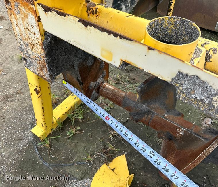 image for item DO6656 2017 Terex CR662RM paver