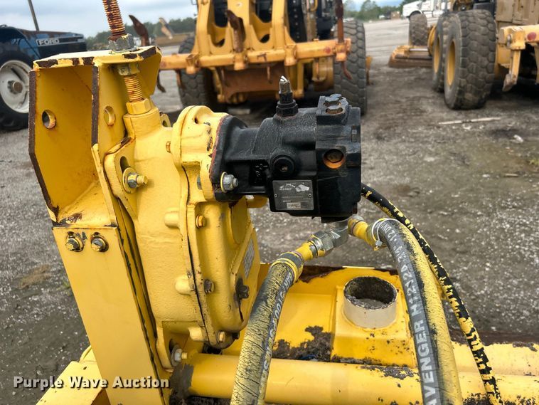 image for item DO6656 2017 Terex CR662RM paver