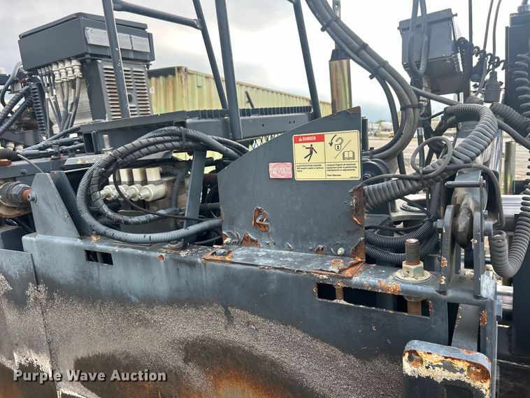 image for item DO6656 2017 Terex CR662RM paver