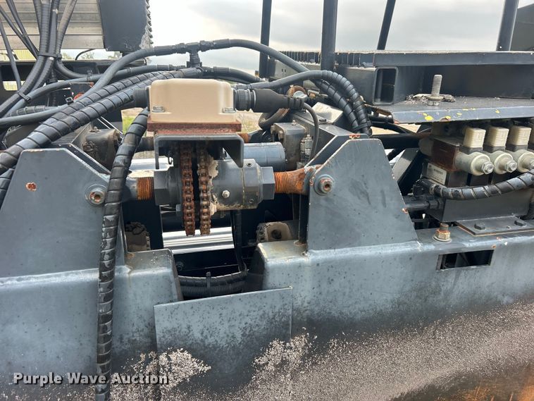 image for item DO6656 2017 Terex CR662RM paver