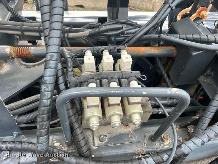 image for item DO6656 2017 Terex CR662RM paver