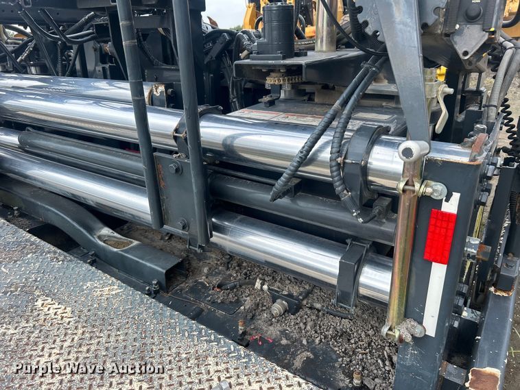 image for item DO6656 2017 Terex CR662RM paver