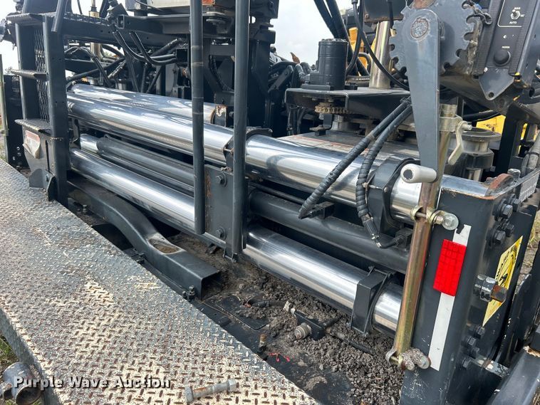 image for item DO6656 2017 Terex CR662RM paver