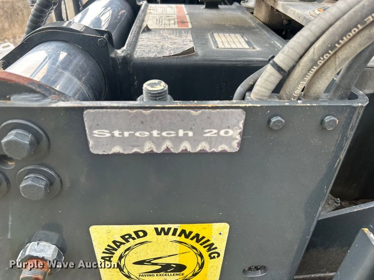 image for item DO6656 2017 Terex CR662RM paver