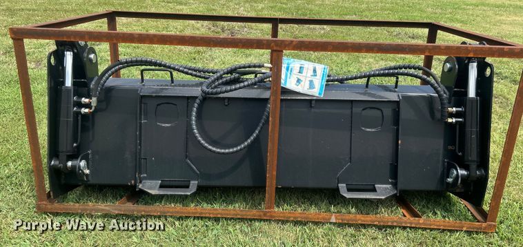 image for item DO6661 2023 Topcat 4IN1BCT 4-in-1 skid steer bucket