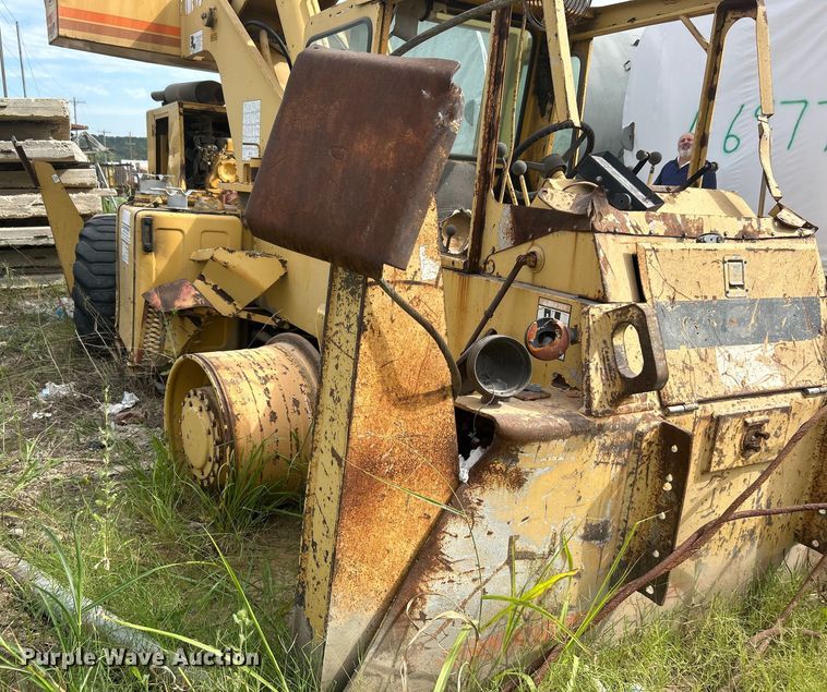 image for item DO6675 1978 Grove RT58C crane