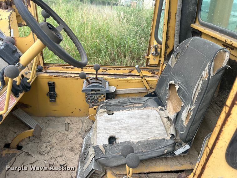 image for item DO6675 1978 Grove RT58C crane