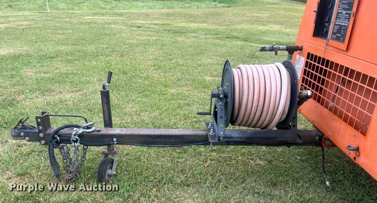 image for item DO6682 1999 Sullivan Industries DO185Q6JDB air compressor