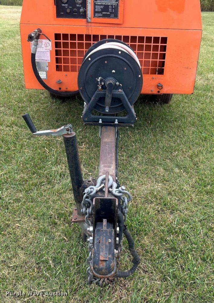 image for item DO6682 1999 Sullivan Industries DO185Q6JDB air compressor