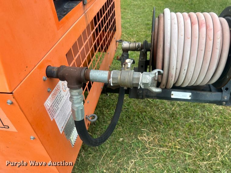 image for item DO6682 1999 Sullivan Industries DO185Q6JDB air compressor