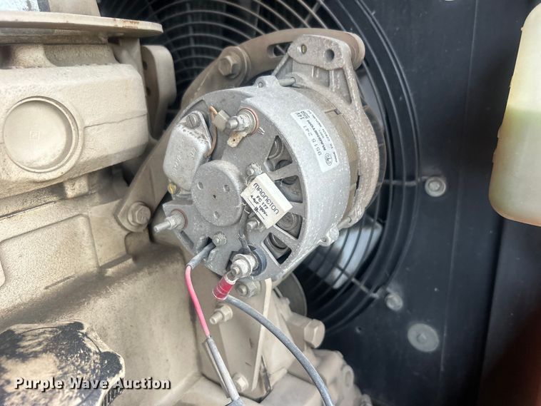 image for item DO6682 1999 Sullivan Industries DO185Q6JDB air compressor