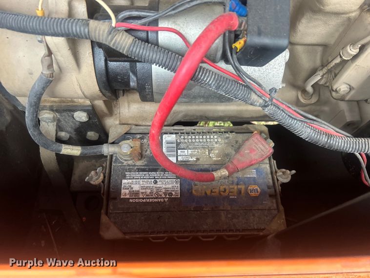 image for item DO6682 1999 Sullivan Industries DO185Q6JDB air compressor