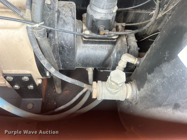 image for item DO6682 1999 Sullivan Industries DO185Q6JDB air compressor