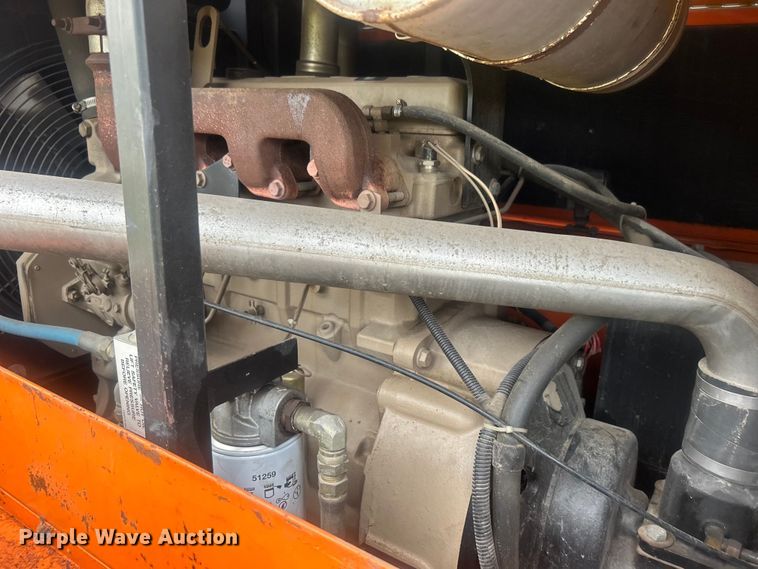 image for item DO6682 1999 Sullivan Industries DO185Q6JDB air compressor