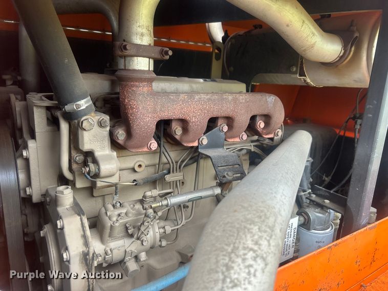 image for item DO6682 1999 Sullivan Industries DO185Q6JDB air compressor