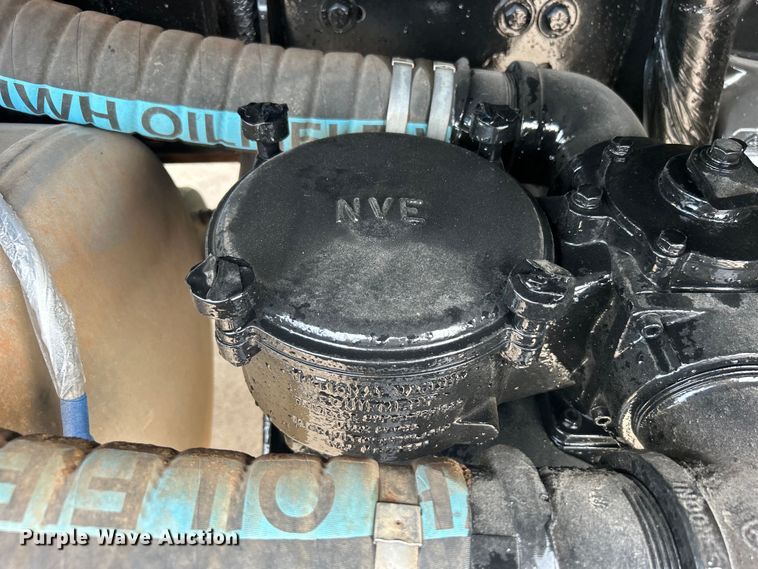 image for item DO6683 2006 Sterling A-Line vacuum truck