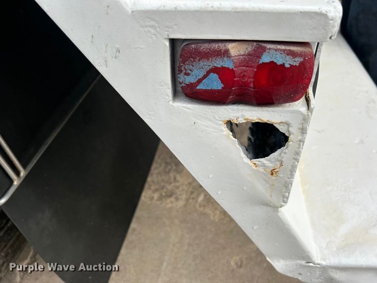 image for item DO6683 2006 Sterling A-Line vacuum truck