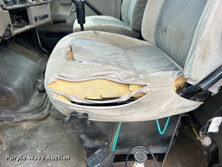 image for item DO6683 2006 Sterling A-Line vacuum truck