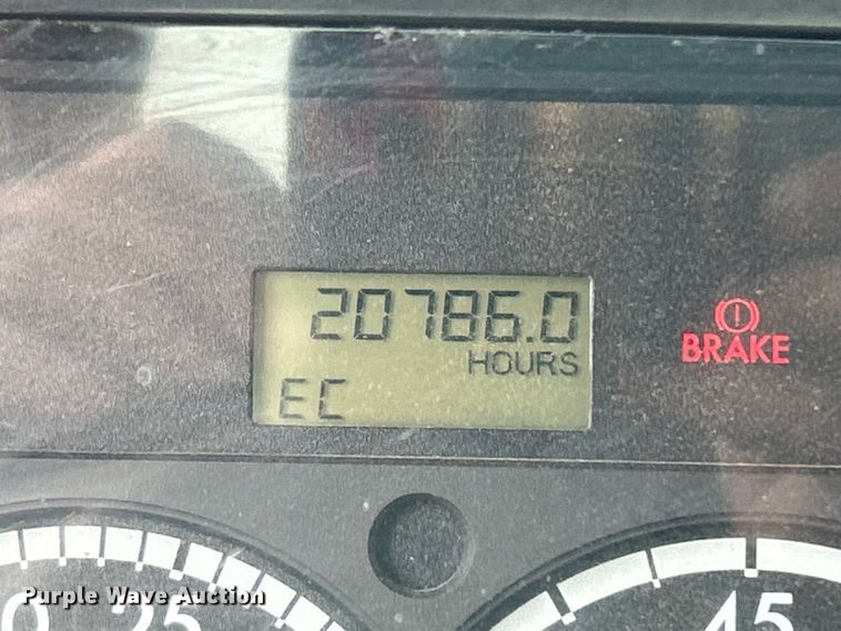 image for item DO6683 2006 Sterling A-Line vacuum truck