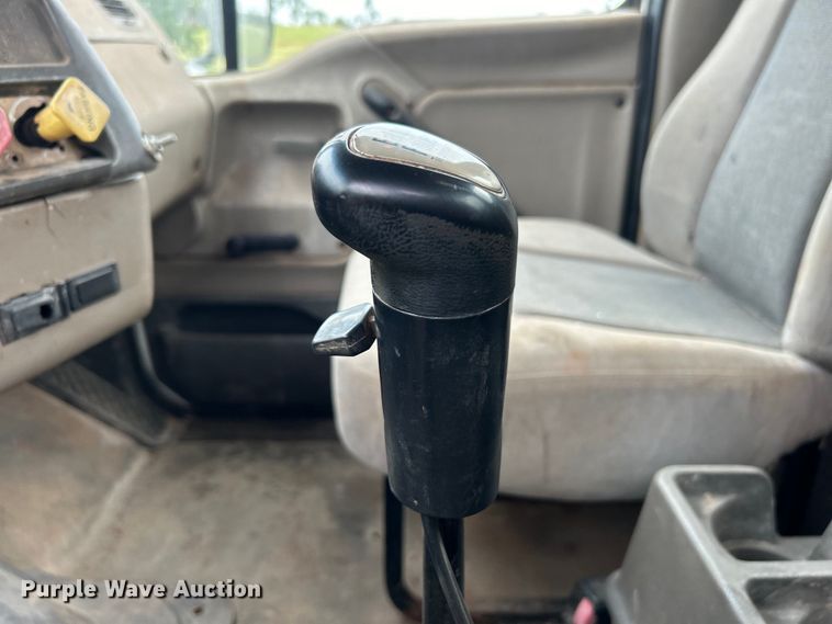 image for item DO6683 2006 Sterling A-Line vacuum truck