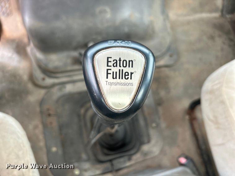 image for item DO6683 2006 Sterling A-Line vacuum truck