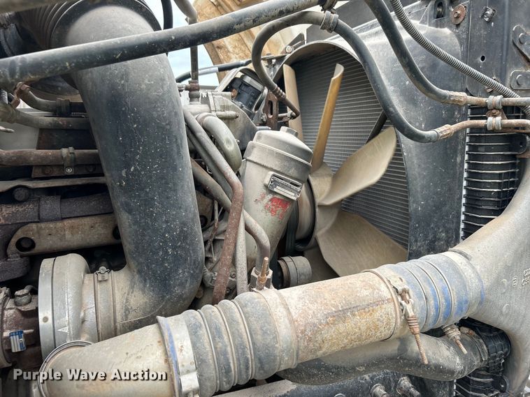 image for item DO6683 2006 Sterling A-Line vacuum truck