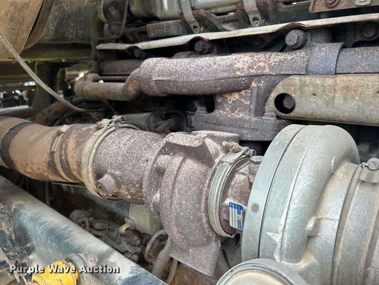 image for item DO6683 2006 Sterling A-Line vacuum truck