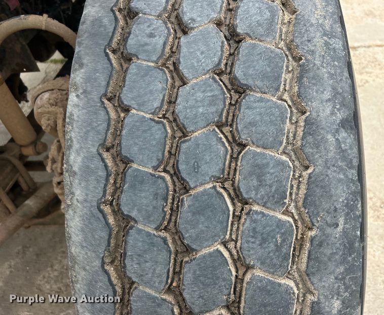 image for item DO6683 2006 Sterling A-Line vacuum truck