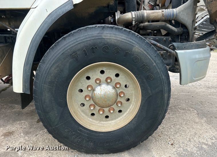 image for item DO6683 2006 Sterling A-Line vacuum truck