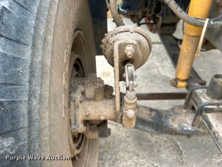 image for item DO6683 2006 Sterling A-Line vacuum truck