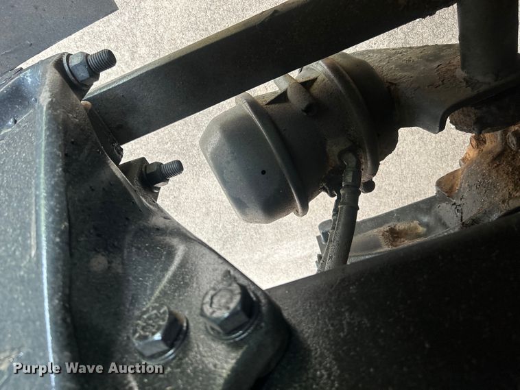 image for item DO6683 2006 Sterling A-Line vacuum truck