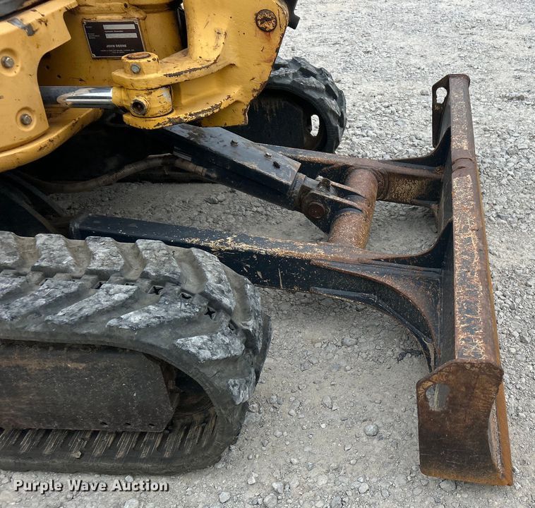 image for item DO6696 2012 John Deere 35D mini excavator