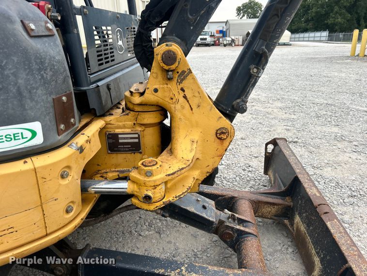 image for item DO6696 2012 John Deere 35D mini excavator