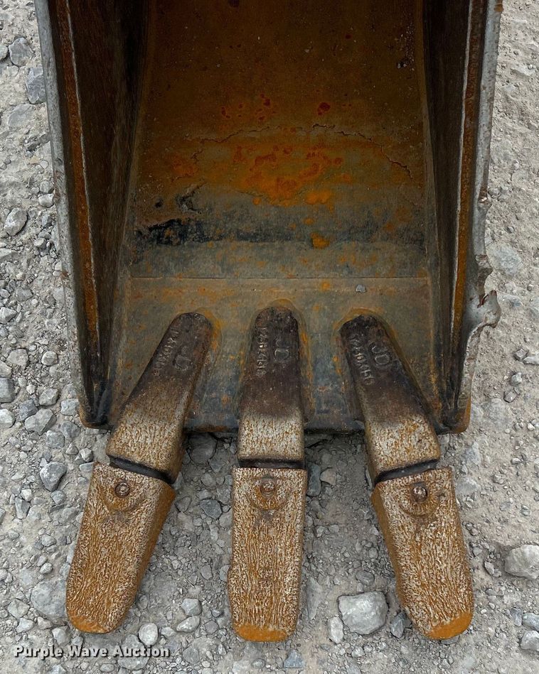 image for item DO6696 2012 John Deere 35D mini excavator